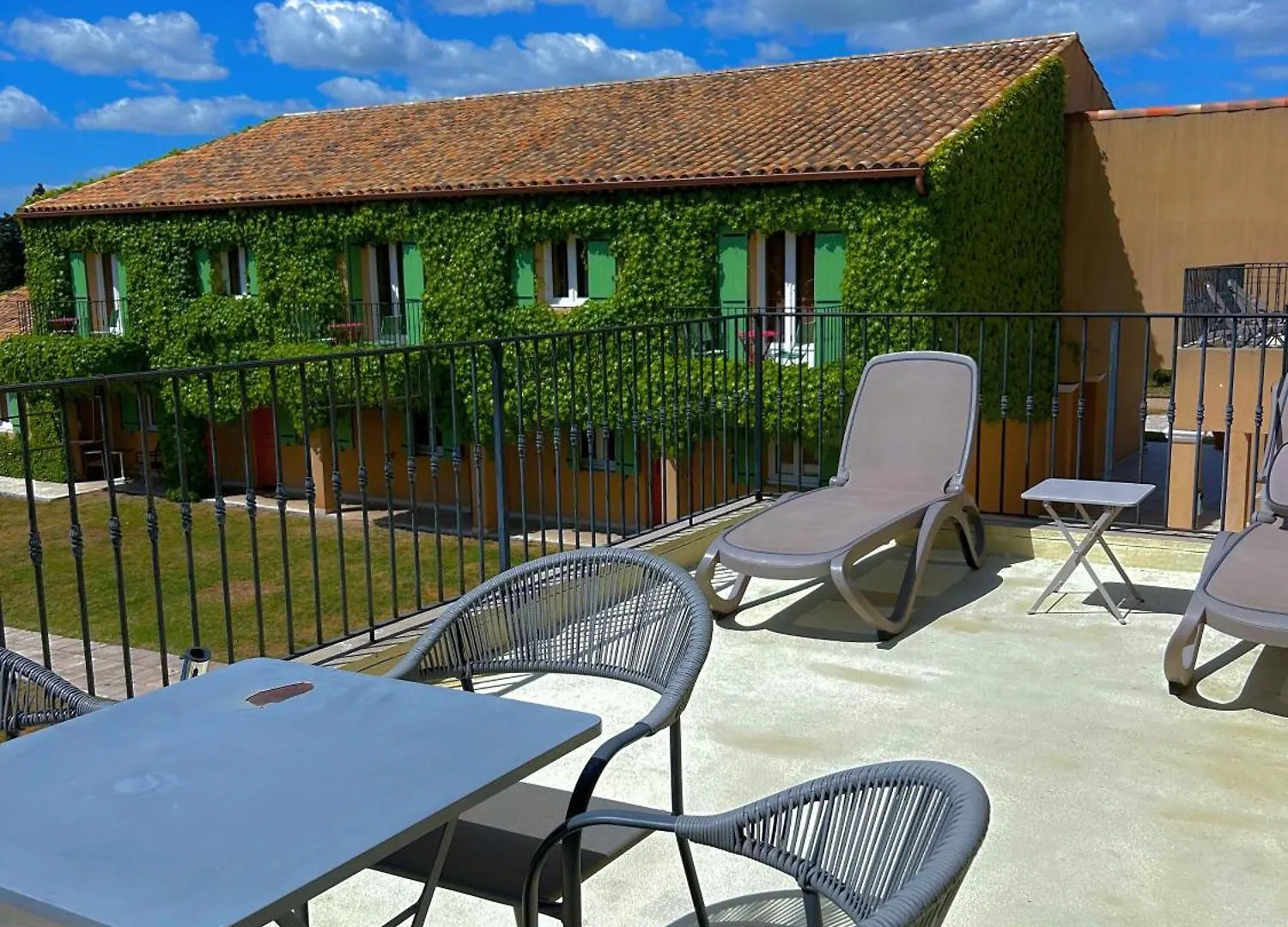 ***  Hotel Terriciae Aux Portes De Maussane Les Alpilles France