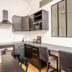Appartement 08 Design Flat Republique Paris